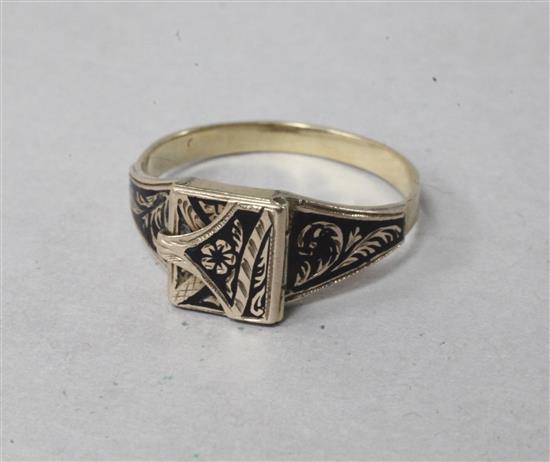 A gold and black enamel locket ring, size P.